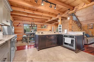 151 Farm Side Lane, Pilot Mountain, NC 27041 - Photo 18