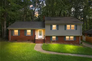 3514 Fox Pl, Greensboro, NC 27408 - Photo 2