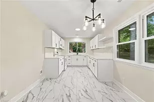 3514 Fox Pl, Greensboro, NC 27408 - Photo 14
