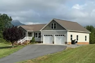 1017 Mt Zion Rd, Pinnacle, NC 27043 - Photo 2
