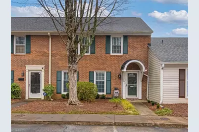 4010 Huntingreen Lane #D, Winston-Salem, NC 27106 - Photo 2