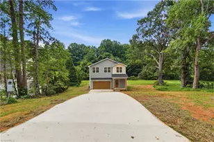 604 Sharon Dr, Statesville, NC 28625 - Photo 4