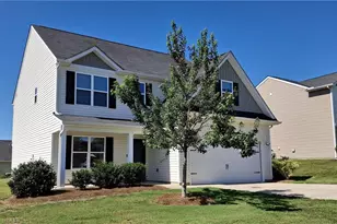134 Pillow Ln, Burlington, NC 27217 - Photo 2