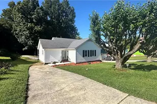 1802 Bristol Rd, Greensboro, NC 27406 - Photo 6