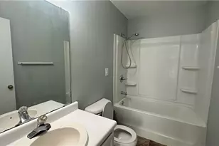 1802 Bristol Rd, Greensboro, NC 27406 - Photo 20