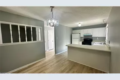1802 Bristol Road, Greensboro, NC 27406 - Photo 10