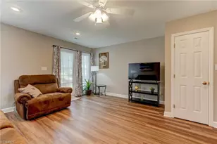 525 Highland Park Dr, Eden, NC 27288 - Photo 14