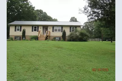 1721 Valley Brook Road, Clemmons, NC 27012 - Photo 2