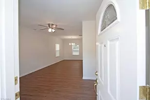 3439 Littlefield Wy, Greensboro, NC 27405 - Photo 2