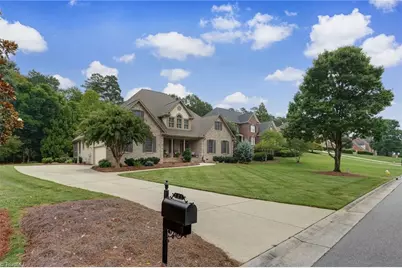 124 Duchess Court, Jamestown, NC 27282 - Photo 2