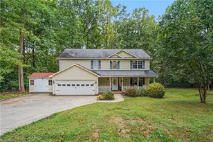 215 Blakes Ct, Thomasville, NC 27360 - Photo 1