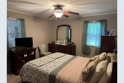 902 Elmhurst Street, Winston-Salem, NC 27127 - Photo 6