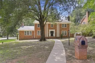 33 Kemp Rd E, Greensboro, NC 27410 - Photo 1