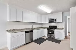 3806 Polonia Ct, Browns Summit, NC 27214 - Photo 6