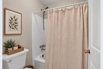 4080 Huntingreen Lane #B, Winston-Salem, NC 27106 - Photo 20