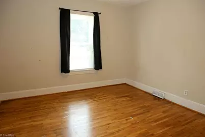 2214 Walker Avenue, Greensboro, NC 27403 - Photo 32