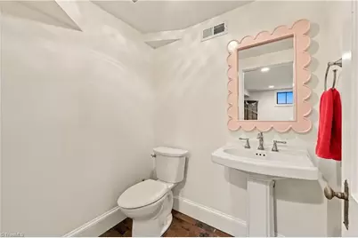 628 Roslyn Road, Winston-Salem, NC 27104 - Photo 36