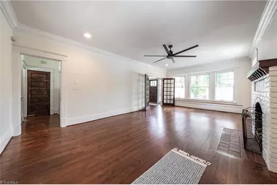 226 W Main Street, Elkin, NC 28621 - Photo 4