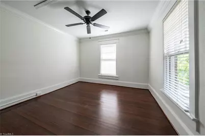 226 W Main Street, Elkin, NC 28621 - Photo 12
