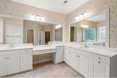 3940 Newport Court, High Point, NC 27265 - Photo 18
