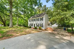 203 Weaver St, Randleman, NC 27317 - Photo 2