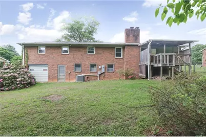 429 Mendenhall Drive, Winston-Salem, NC 27127 - Photo 8