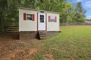 2466 Vincent Rd, Winston-Salem, NC 27106 - Photo 44