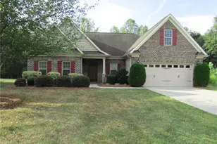 4617 Olivine Ln, Pfafftown, NC 27040 - Photo 1