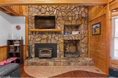 679 Bonnie Regan Road, Thomasville, NC 27360 - Photo 8