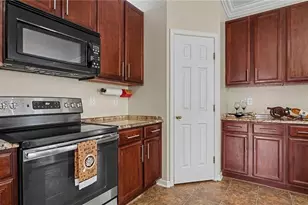 5900 Pine Branch Dr, Greensboro, NC 27405 - Photo 2