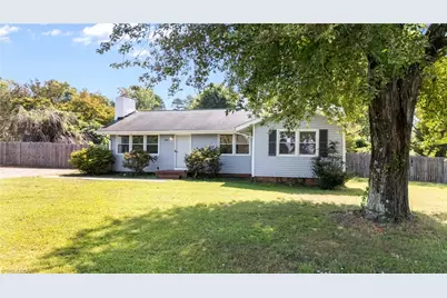 5615 Plantation Drive, Winston-Salem, NC 27105 - Photo 4