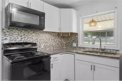5615 Plantation Drive, Winston-Salem, NC 27105 - Photo 10