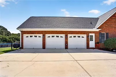 117 Pinnix Drive, Lexington, NC 27295 - Photo 8