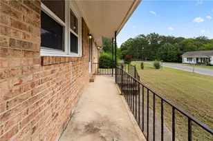 1035 Maryland Ave, Eden, NC 27288 - Photo 4