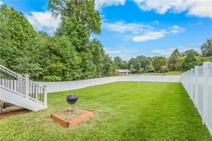 104 Hidden Branches Ct, Kernersville, NC 27284 - Photo 2