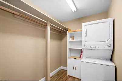 590 N Peace Haven Road, Winston-Salem, NC 27104 - Photo 18
