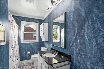 590 N Peace Haven Road, Winston-Salem, NC 27104 - Photo 20