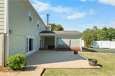 590 N Peace Haven Road, Winston-Salem, NC 27104 - Photo 34