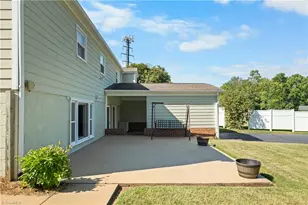 590 N Peace Haven Rd, Winston-Salem, NC 27104 - Photo 34