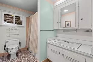 2216 W Cone Blvd, Greensboro, NC 27408 - Photo 26