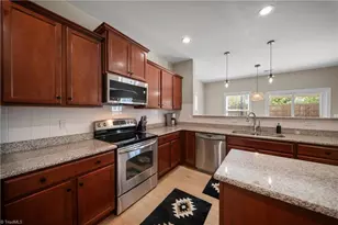 4774 Abbey Park Rd, Kernersville, NC 27284 - Photo 8