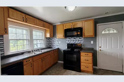 5441 US Highway 21, Jonesville, NC 28642 - Photo 8
