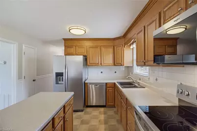4010 Elkton Trail, Winston-Salem, NC 27107 - Photo 16