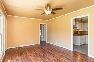 1901 Lynnwood Dr, Burlington, NC 27215 - Photo 10