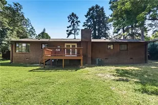 4103 Hickory Tree Ln, Greensboro, NC 27405 - Photo 14