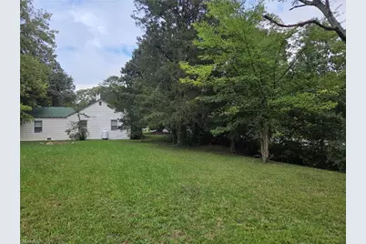 2601 Pershing Street, Greensboro, NC 27405 - Photo 6