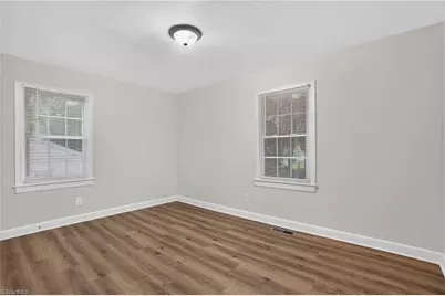 520 Ashburn Street, High Point, NC 27260 - Photo 26
