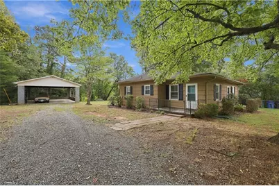 5038 Pinewood Drive, Winston-Salem, NC 27106 - Photo 4