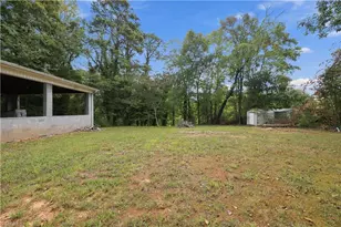5038 Pinewood Dr, Winston-Salem, NC 27106 - Photo 20