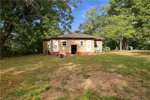 5038 Pinewood Dr, Winston-Salem, NC 27106 - Photo 22